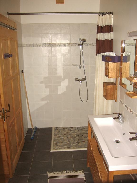 Bed & Breakfast D'hotes La Pierre D'oran L'Argentiere-la-Bessee