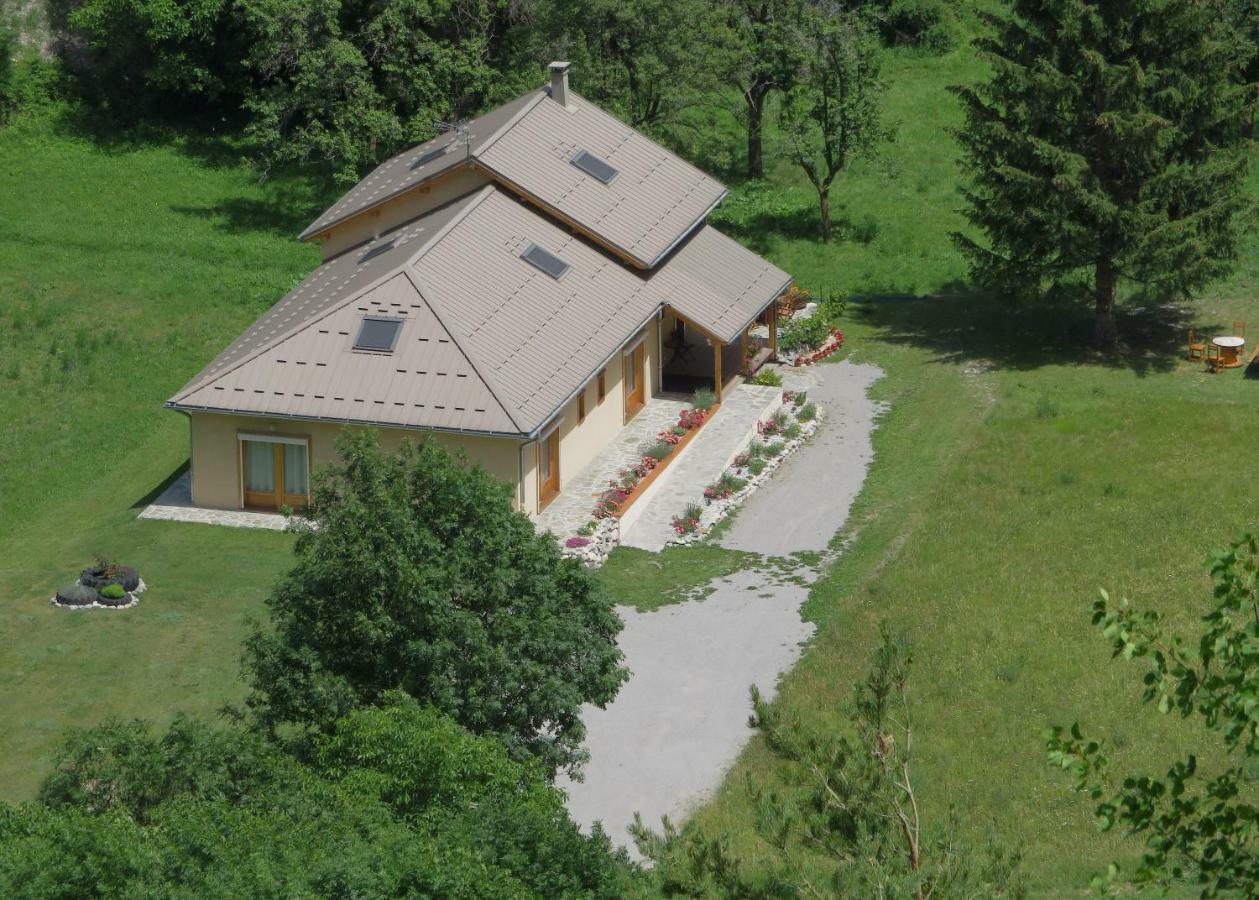 D'hotes La Pierre D'oran Bed & Breakfast *